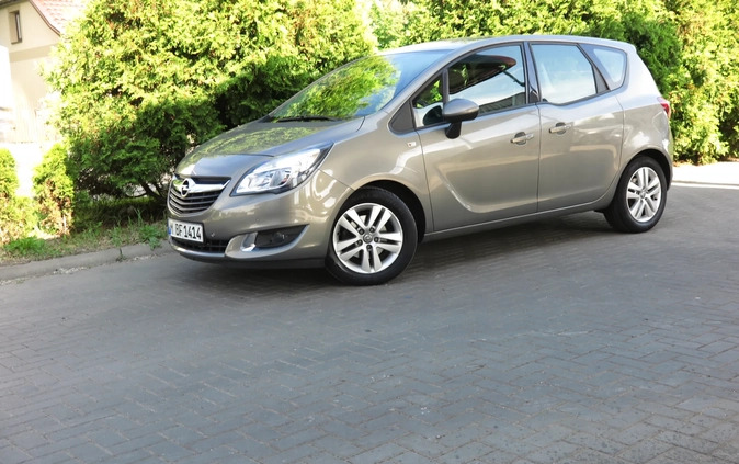 Opel Meriva cena 29900 przebieg: 160000, rok produkcji 2015 z Goleniów małe 562